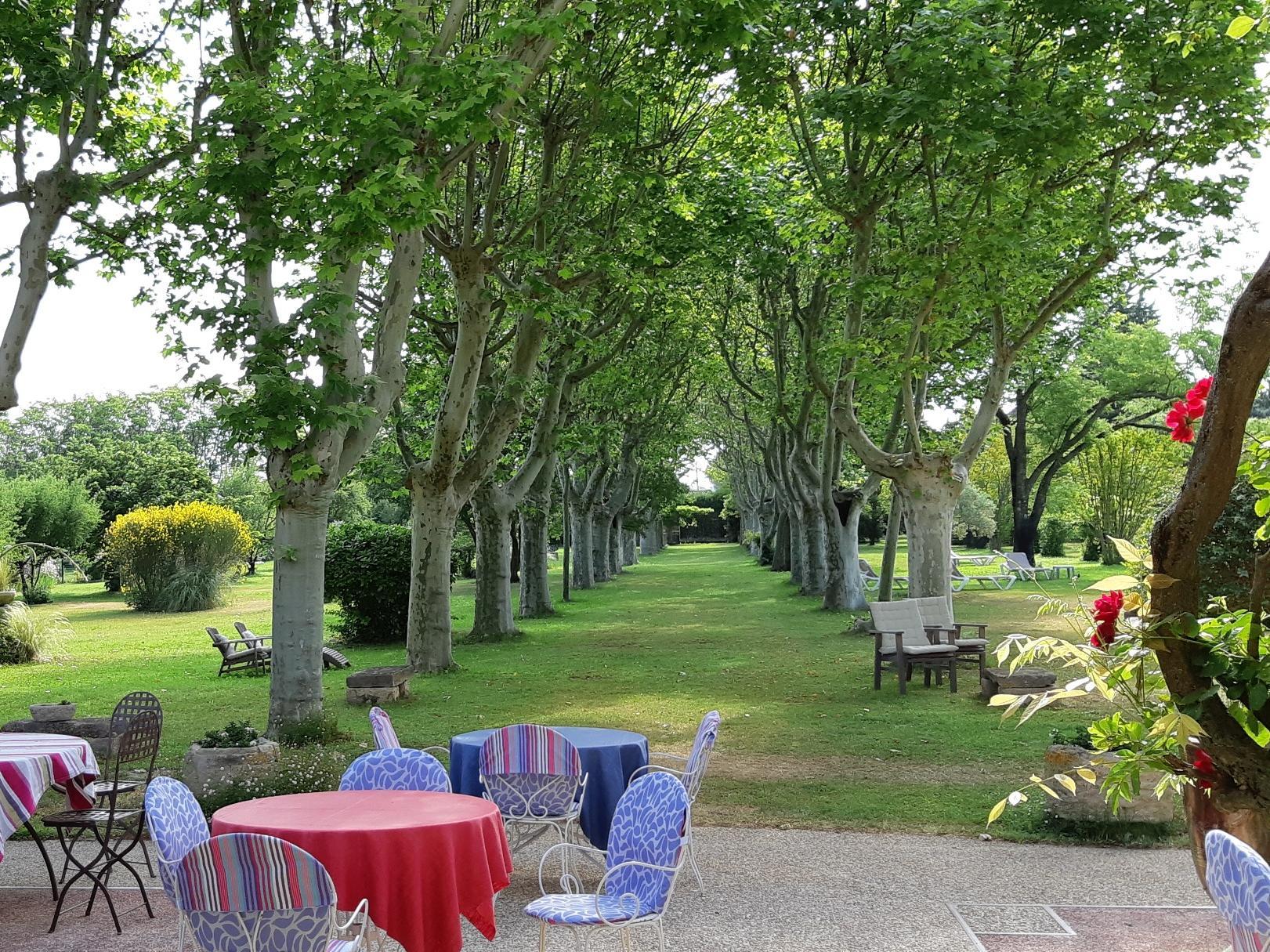 Demeures Et Chateaux Hotel L'Hermitage Pernes-les-Fontaines Exterior photo