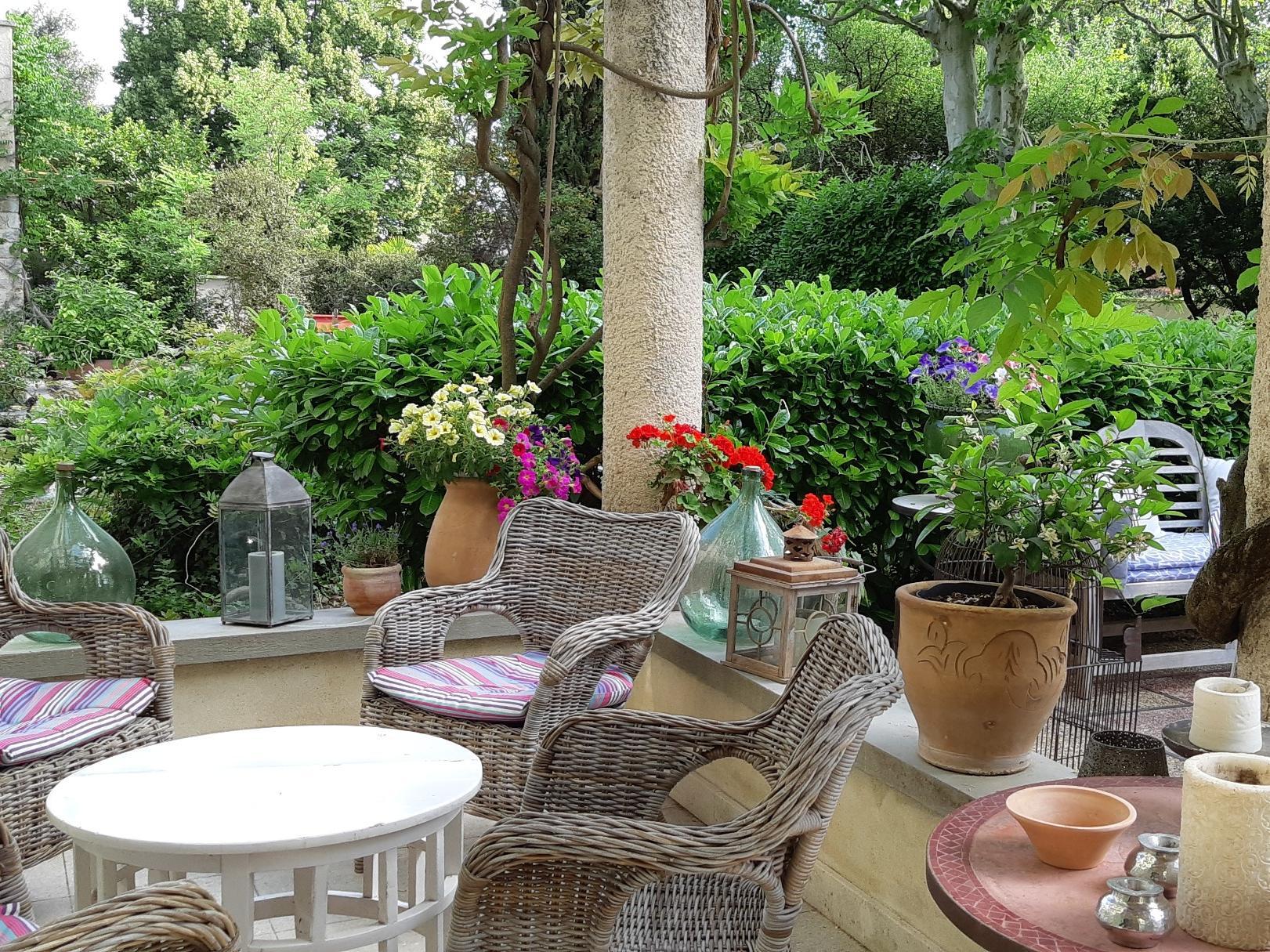 Demeures Et Chateaux Hotel L'Hermitage Pernes-les-Fontaines Exterior photo