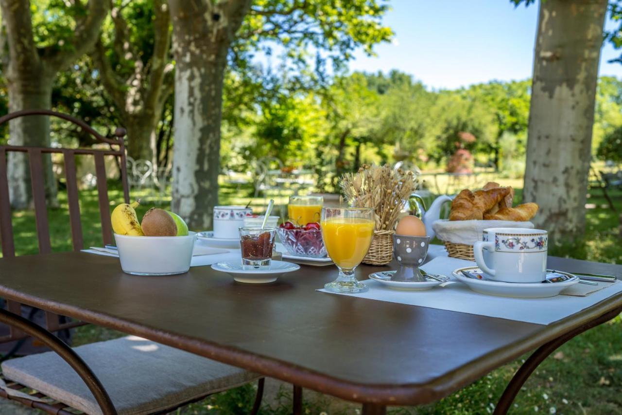 Demeures Et Chateaux Hotel L'Hermitage Pernes-les-Fontaines Exterior photo