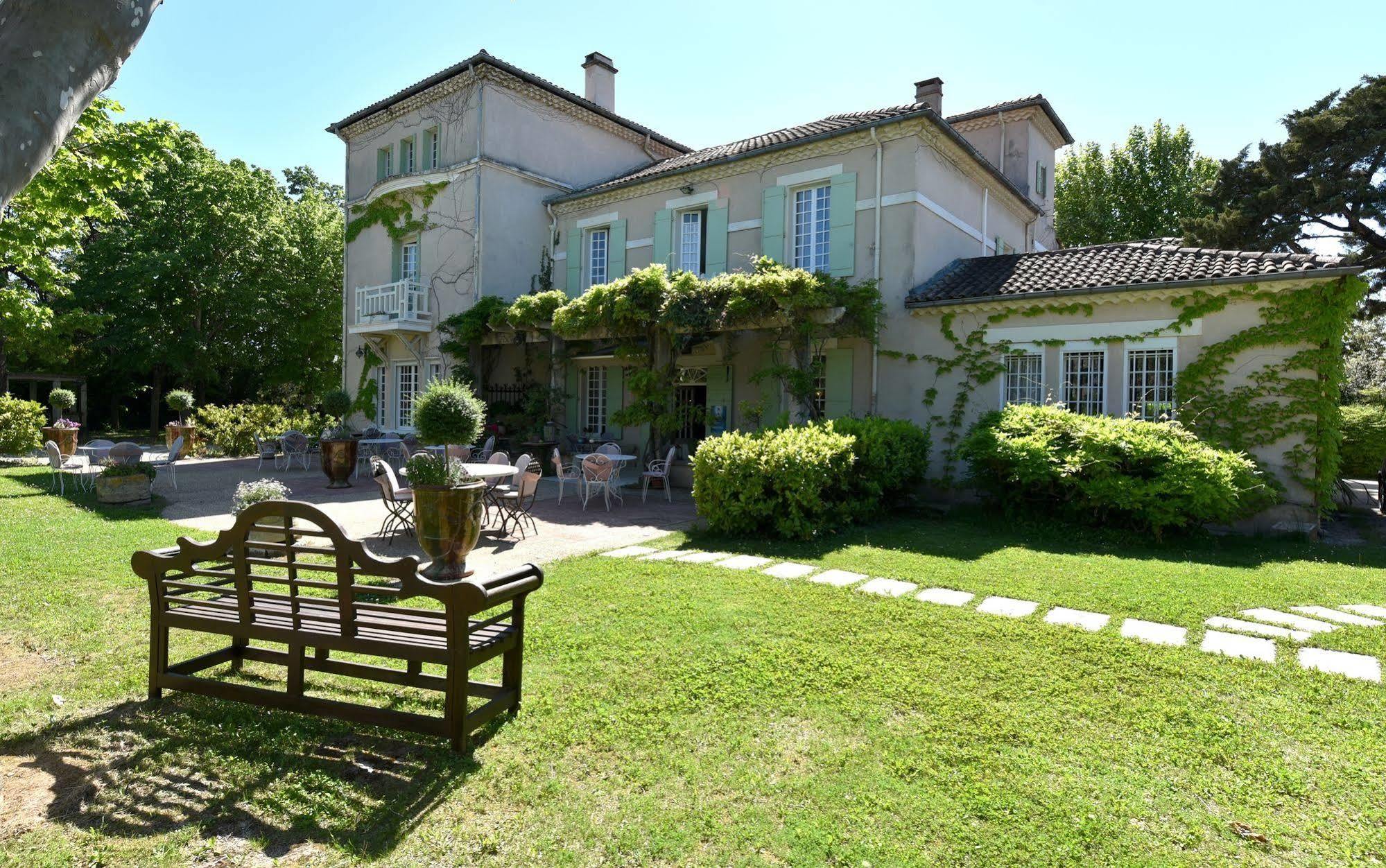 Demeures Et Chateaux Hotel L'Hermitage Pernes-les-Fontaines Exterior photo
