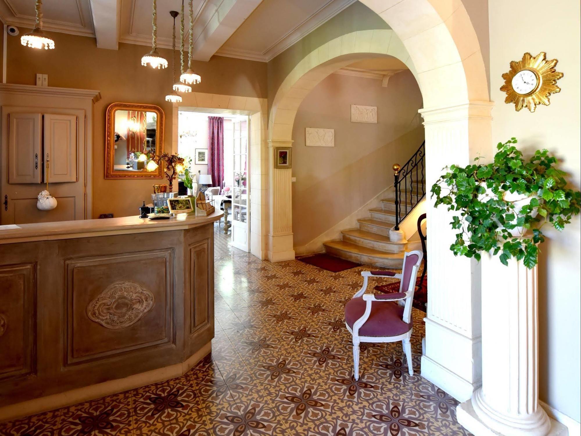 Demeures Et Chateaux Hotel L'Hermitage Pernes-les-Fontaines Exterior photo